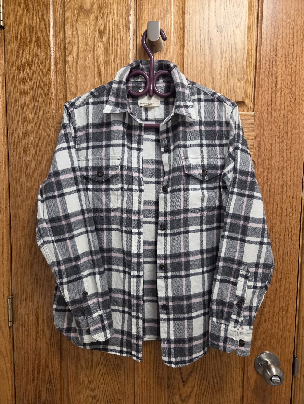 Tilley - Women's Plaid Flannel Button-Up Shirt - Gray, White & Baby Pink